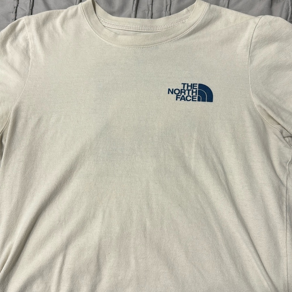 THE NORTH FACE TSHIRT
